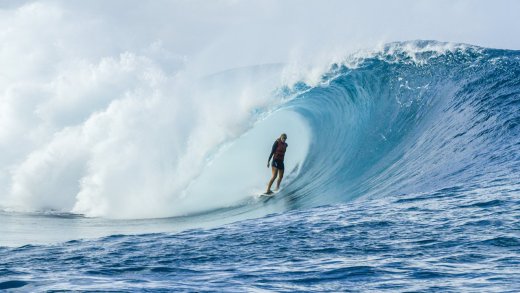 BETHANY HAMILTON | SURFS LIKE A GIRL // KICKSTARTER
